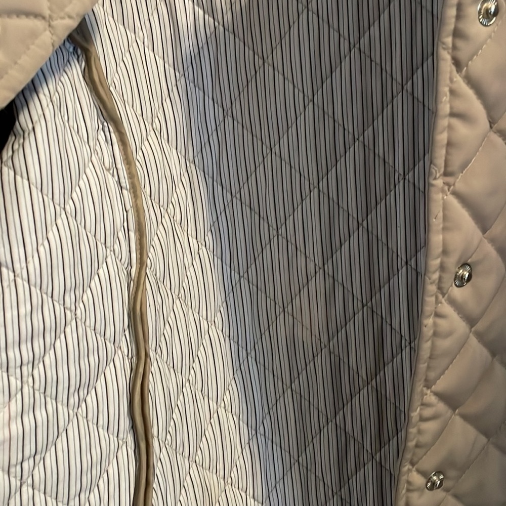 Calvin Klein size large beige jacket - Picture 5 of 9